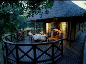 Imfolozi Hlatikulu Bush Lodge