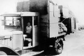 trucks used to transport game to the hluhluwe game reserve Hluhluwe Game Reserve History